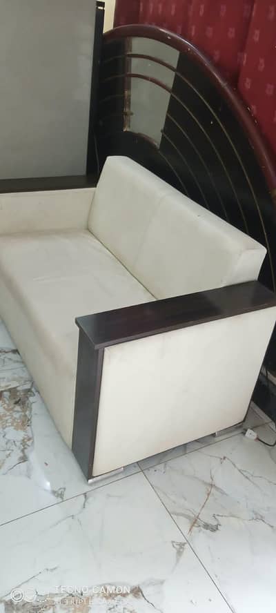 used sofa set but in good condition