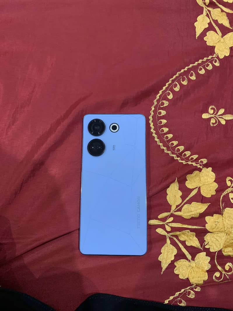 Tecno CAMON 20 3