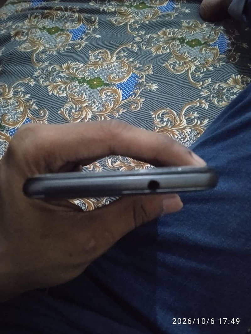 Motorola Moto E6 Plus 2