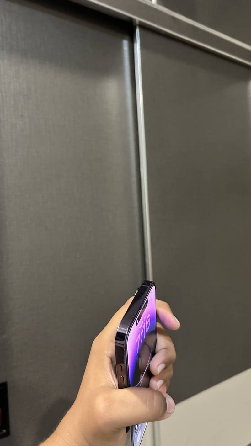 Apple iPhone 14 Pro 2