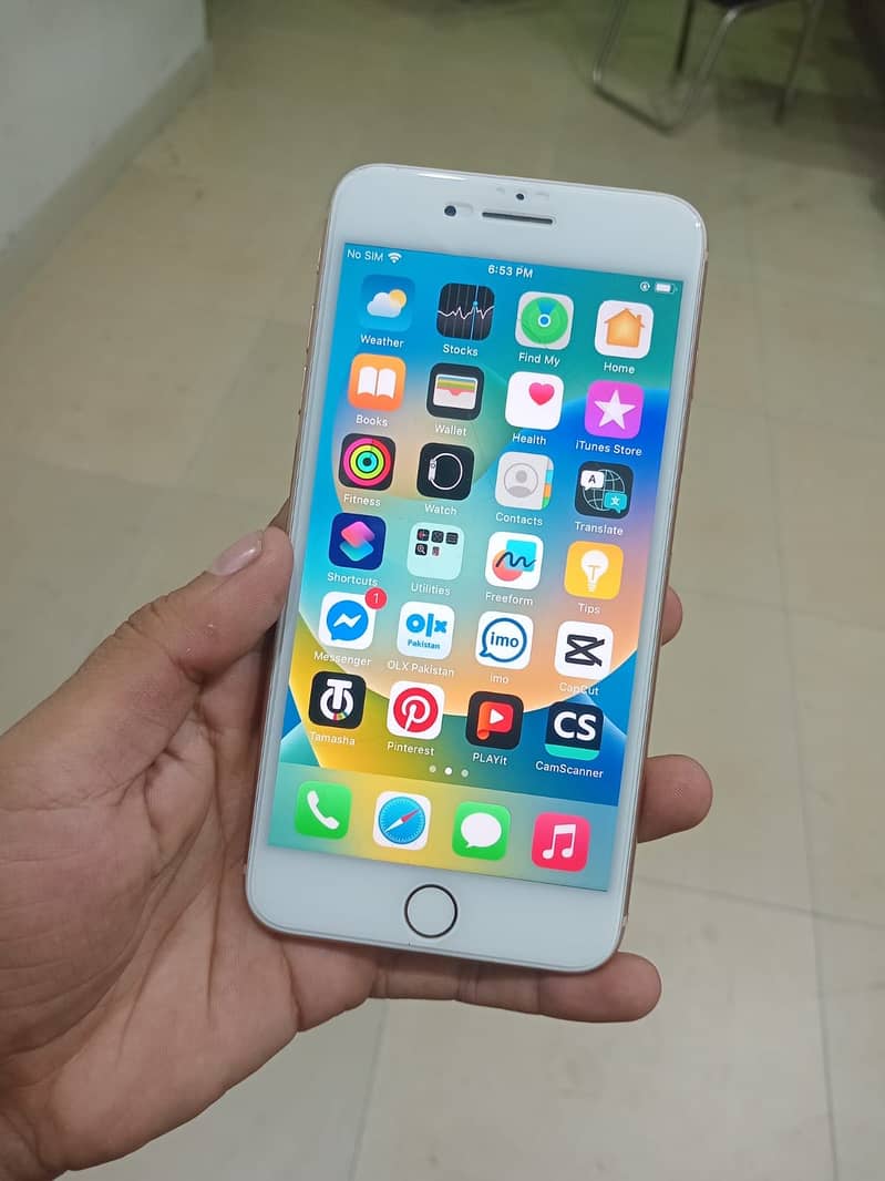 Apple iPhone 8 Plus 5