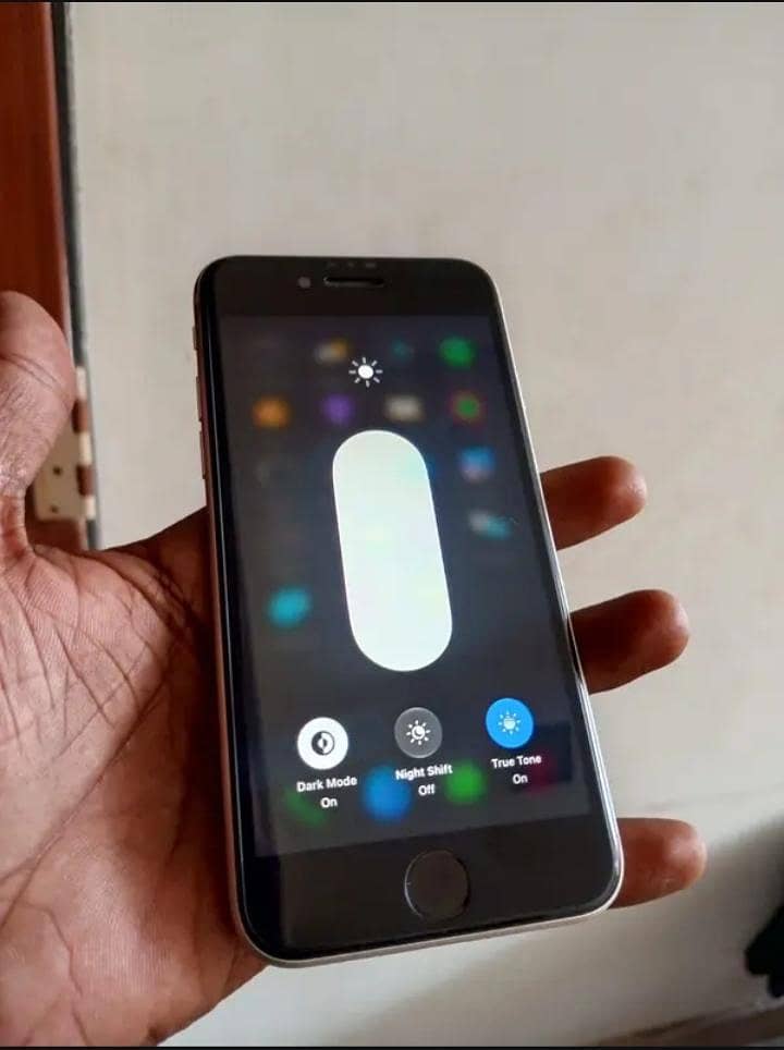 Apple iPhone SE 3rd generation latest version 2