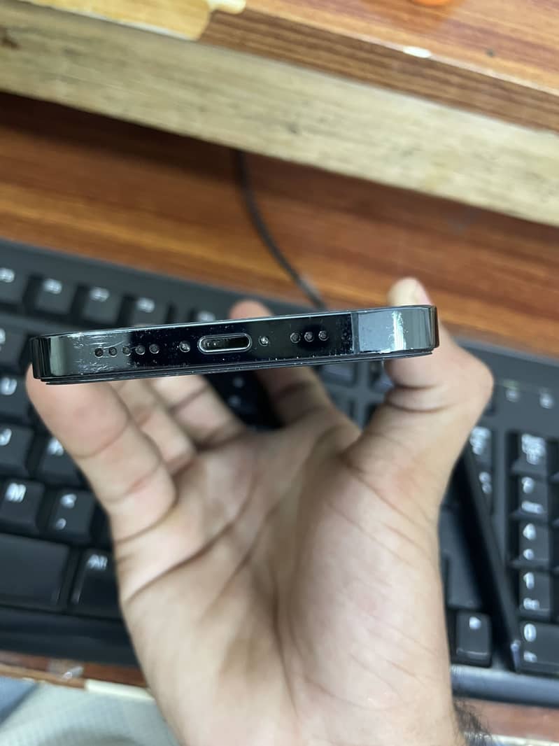 Apple iPhone 12 Pro 2