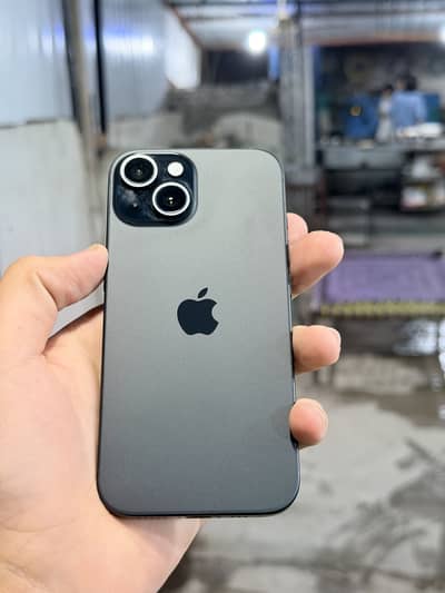 Apple iPhone 15