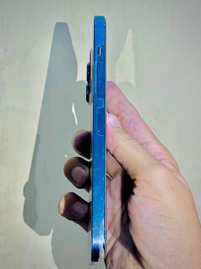 Apple iPhone 13 Pro Max 6