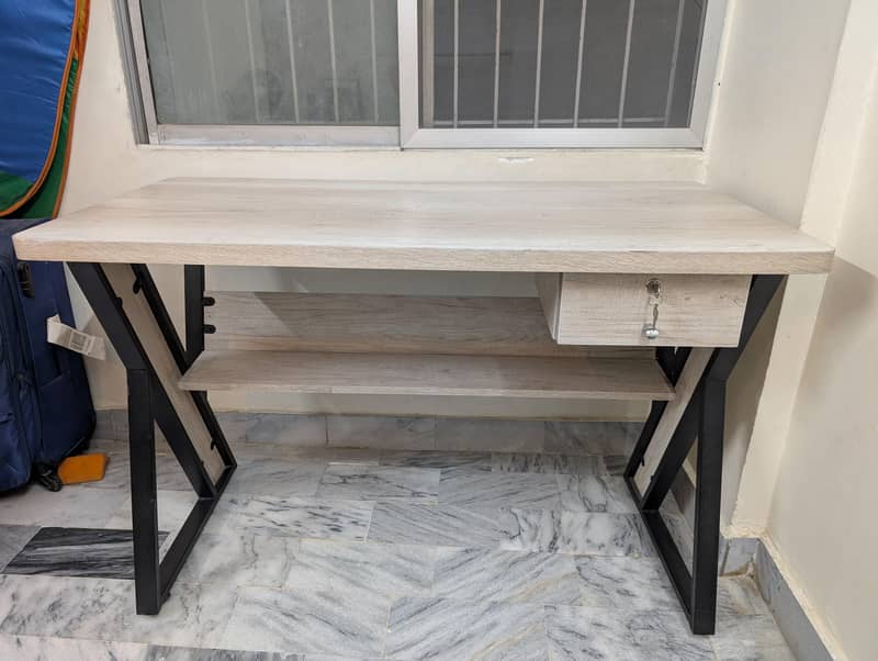Computer Table with Chair 2
