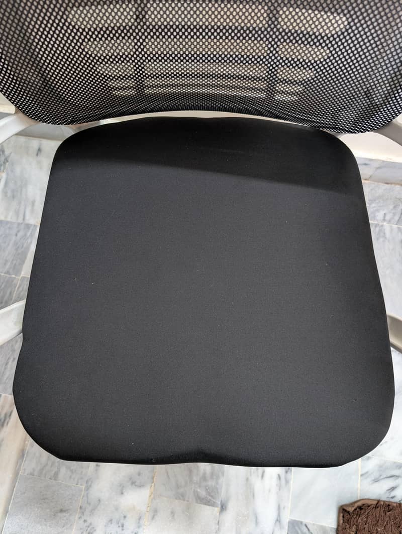 Computer Table with Chair 14