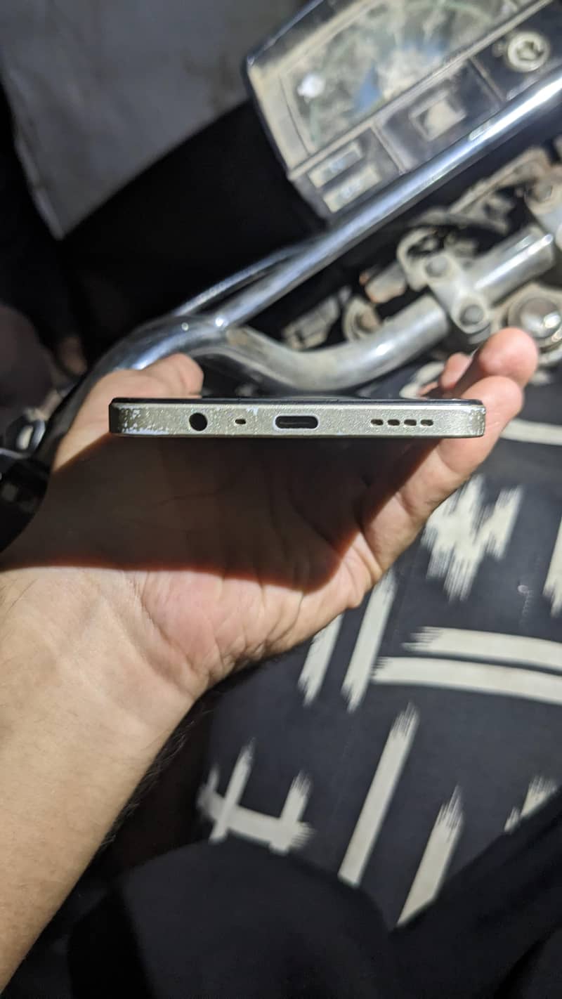 Realme C53 2
