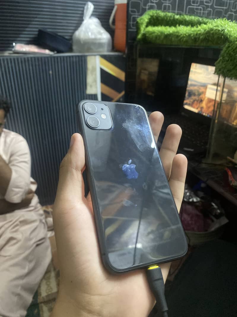 Apple iPhone 11 0