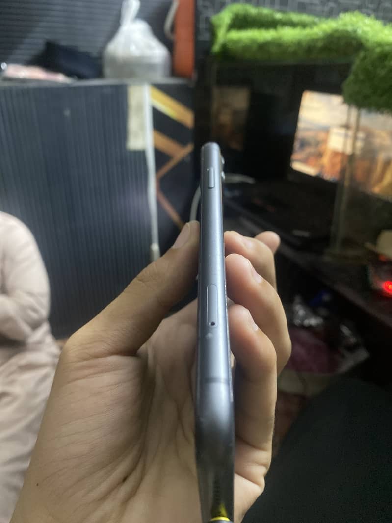 Apple iPhone 11 1