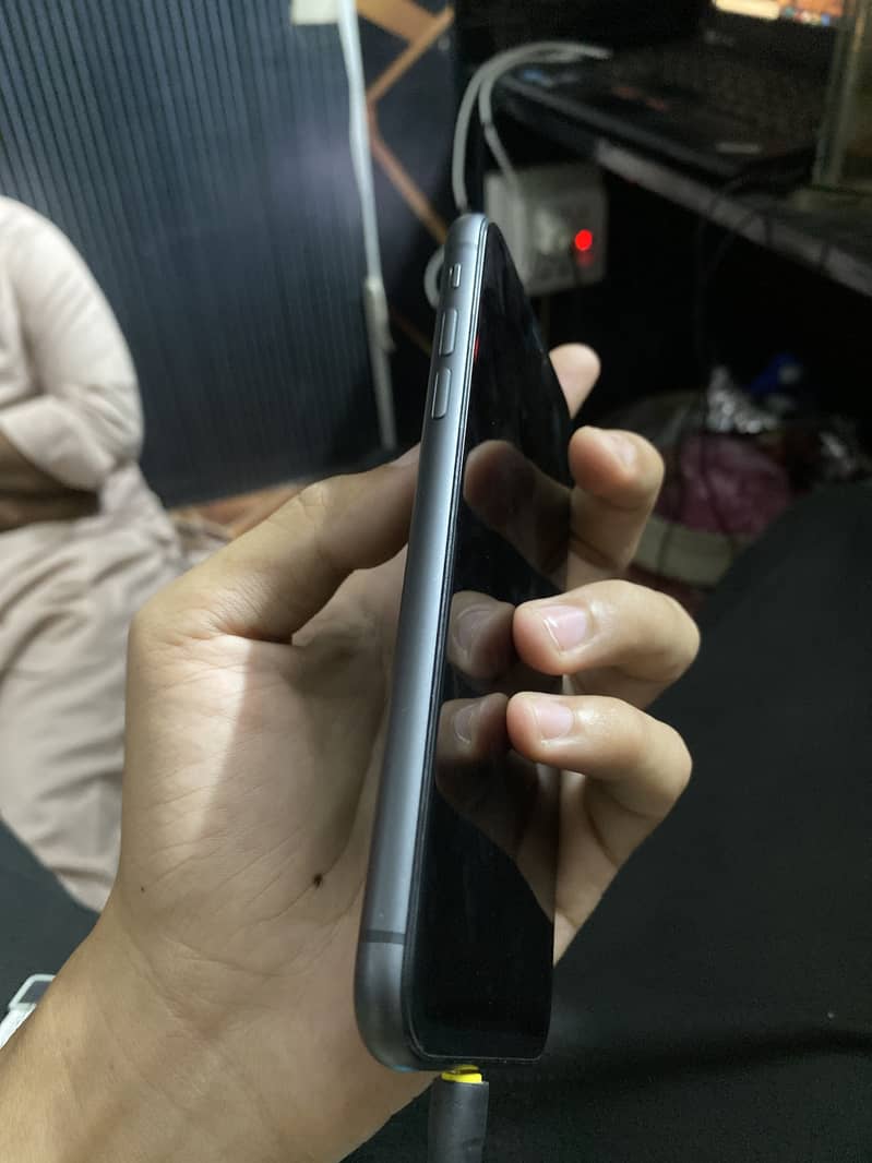 Apple iPhone 11 2