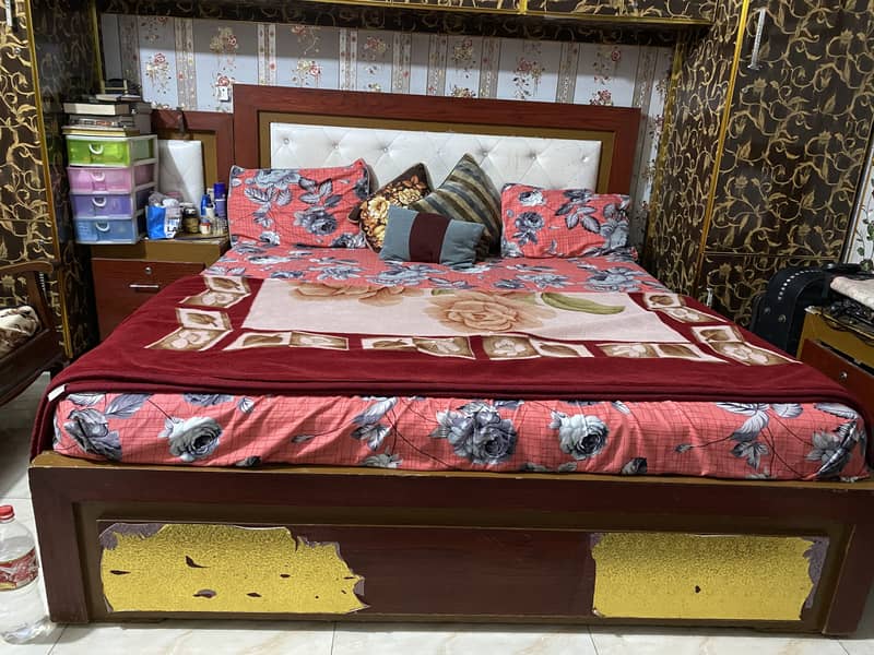 Bed and side tables 2