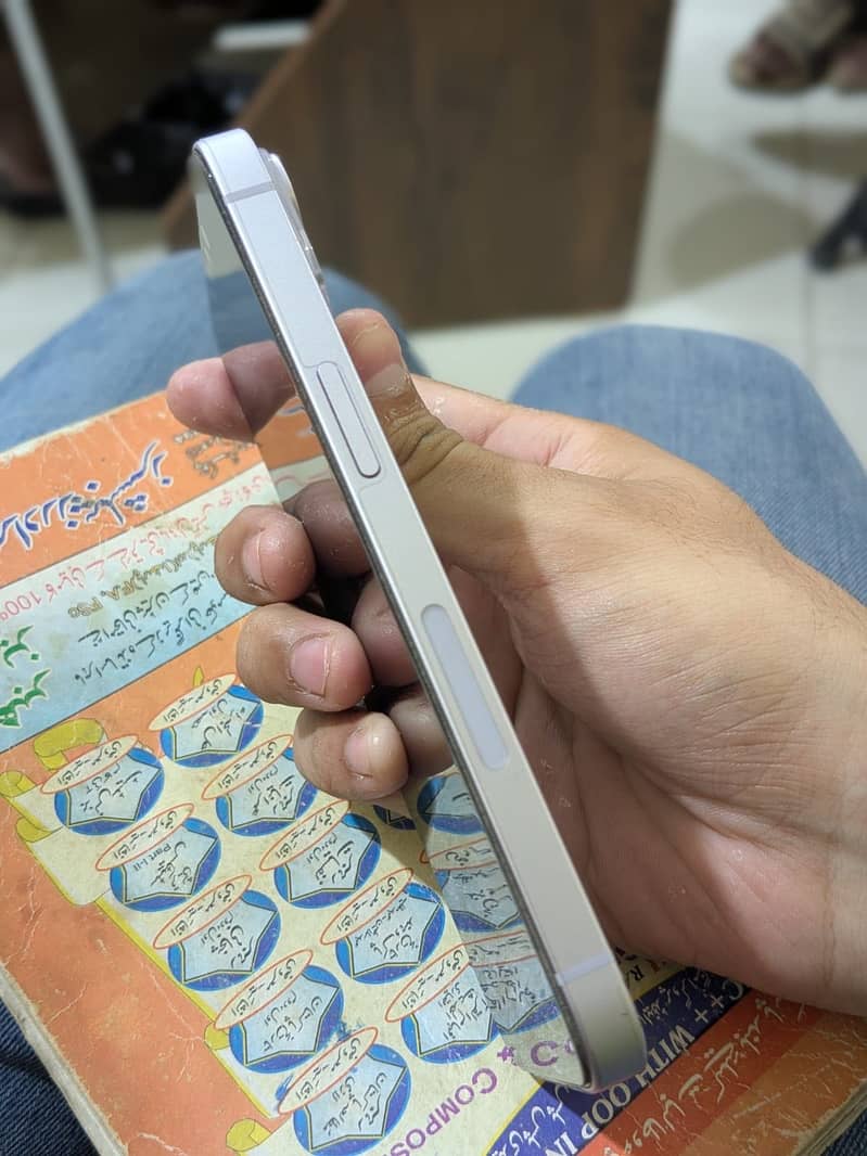 Apple iPhone 14 1
