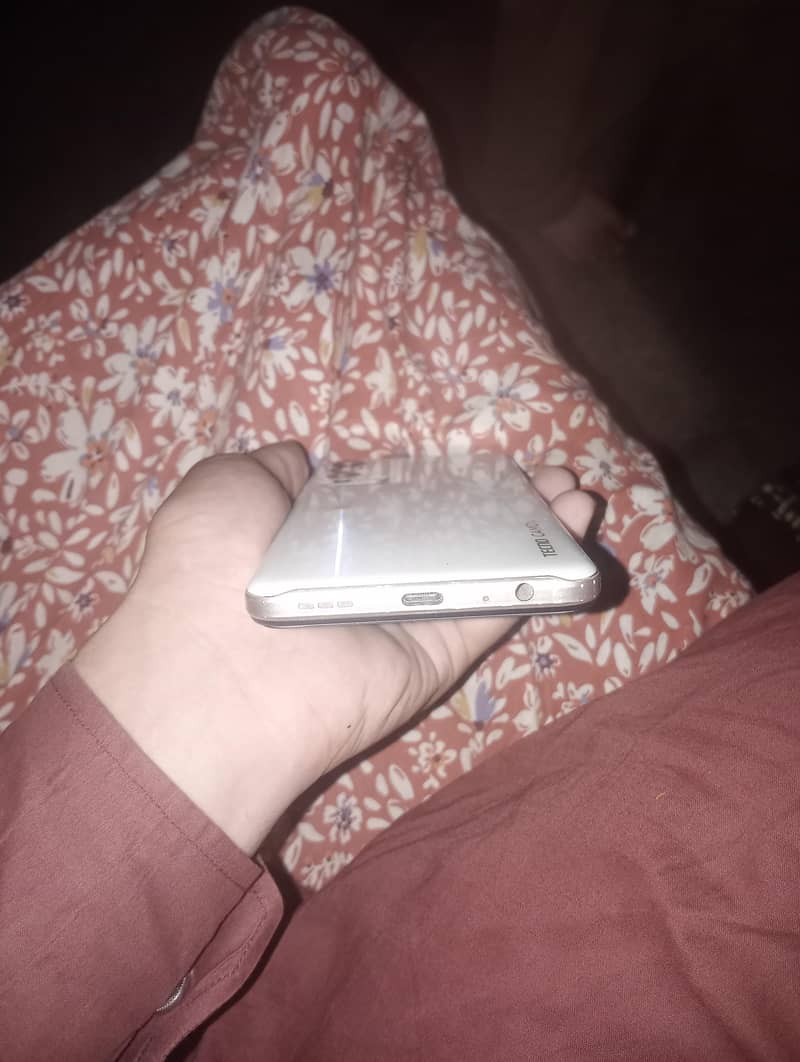 Tecno Camon 18 4