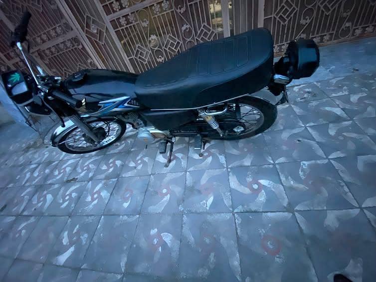 CG 125 10