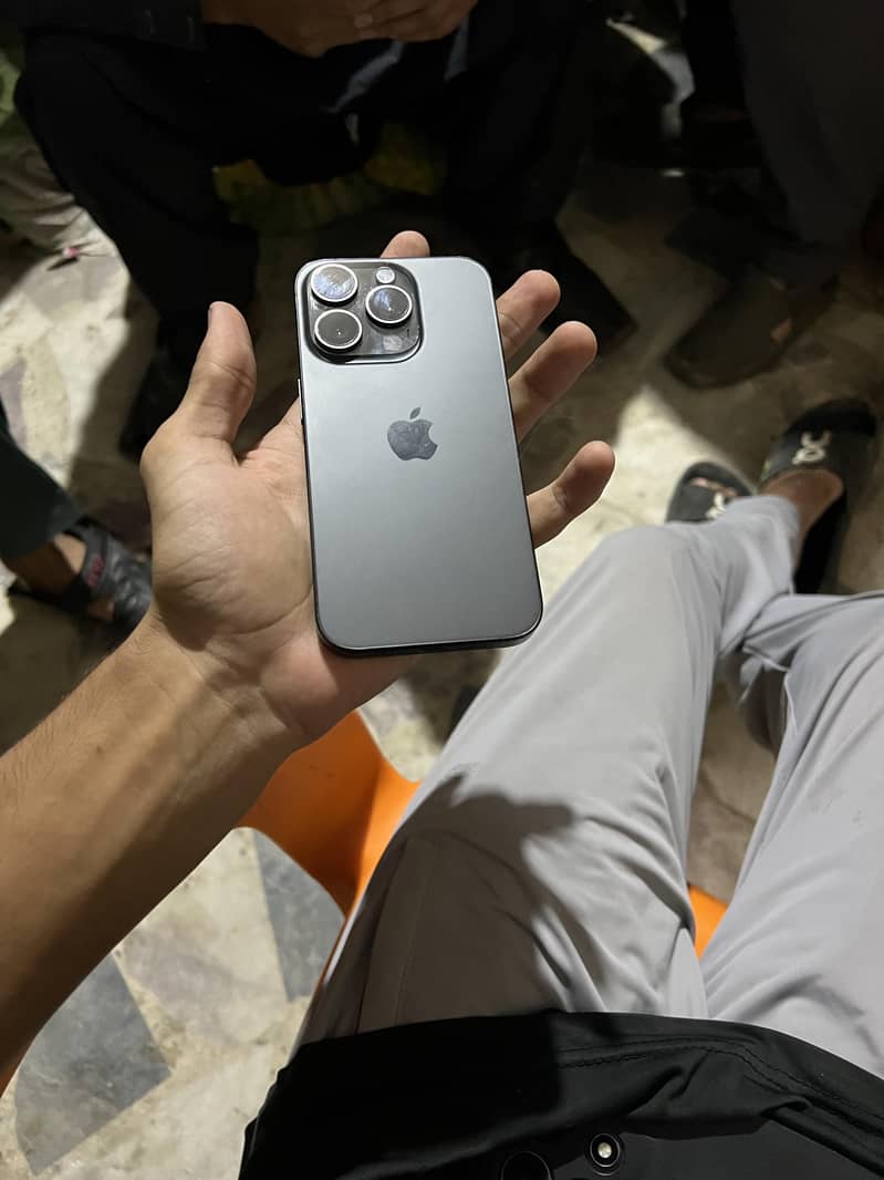Apple iPhone 15 Pro 2