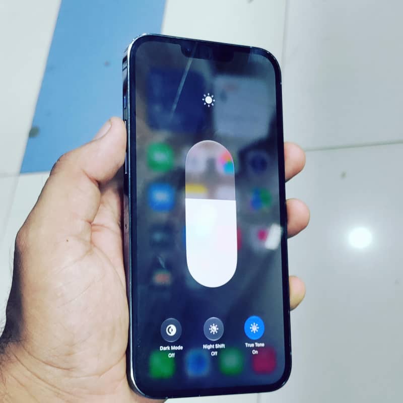 Apple iPhone 15 Pro 5