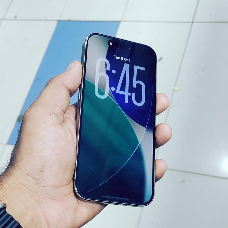 Apple iPhone 15 Pro 7