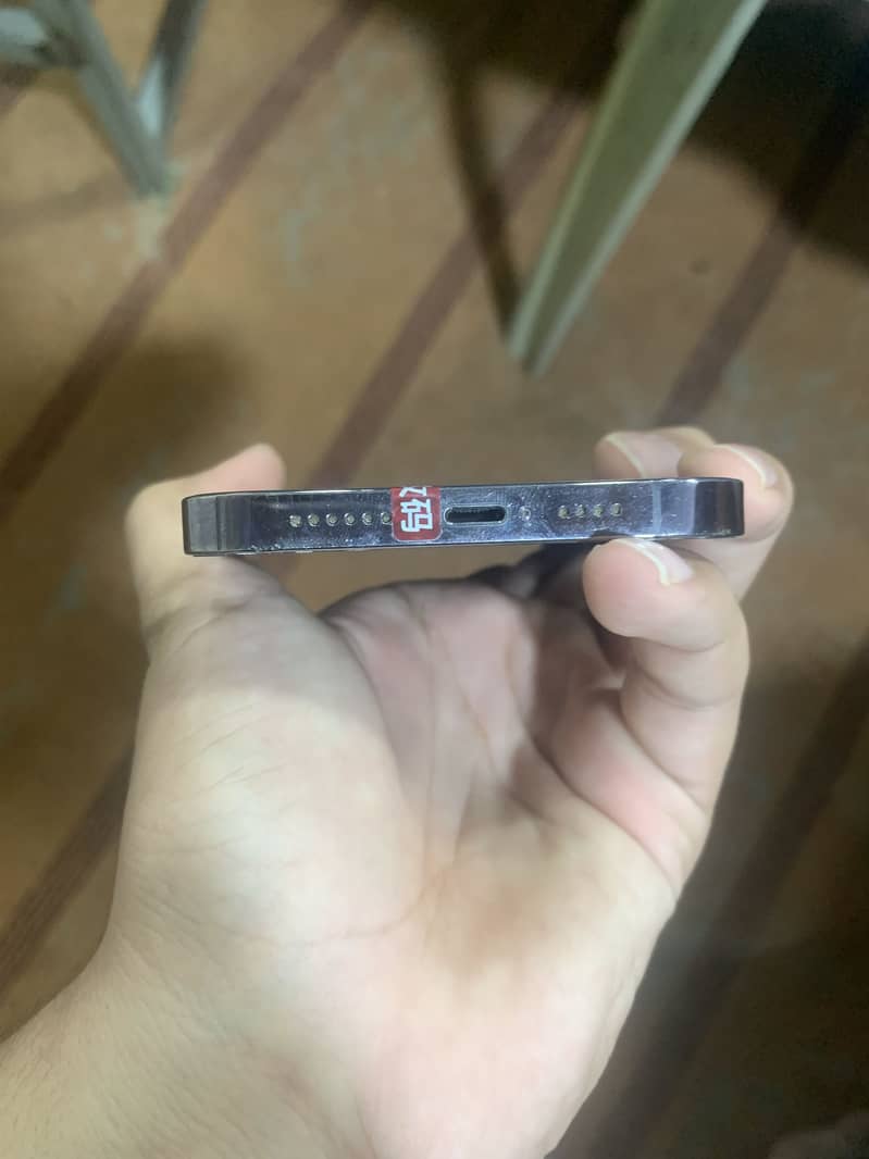 Apple iPhone 14 Pro Max 0