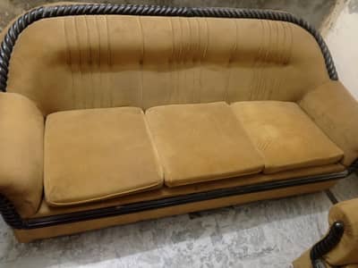 Golden Sofa Set 5 Seater Khalis Wood - Used