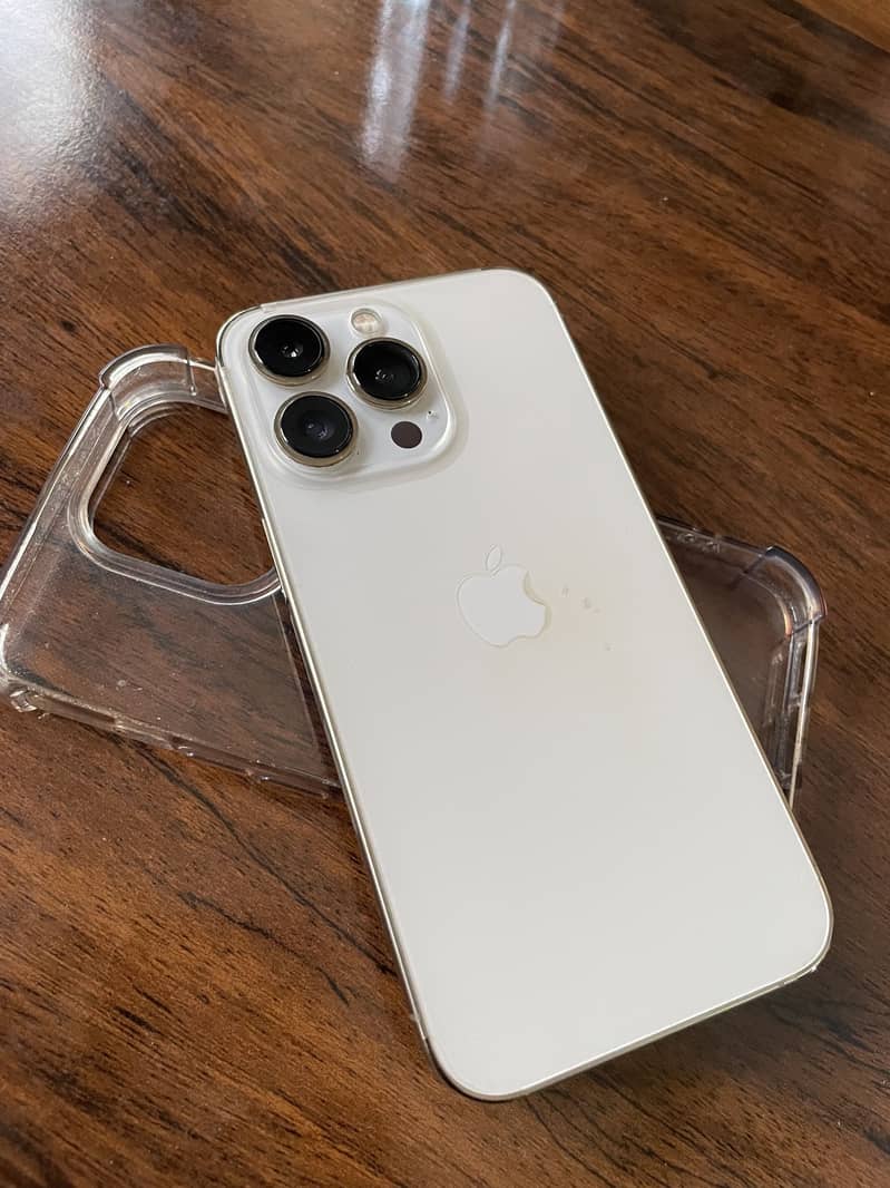 Apple iPhone 13 Pro 0