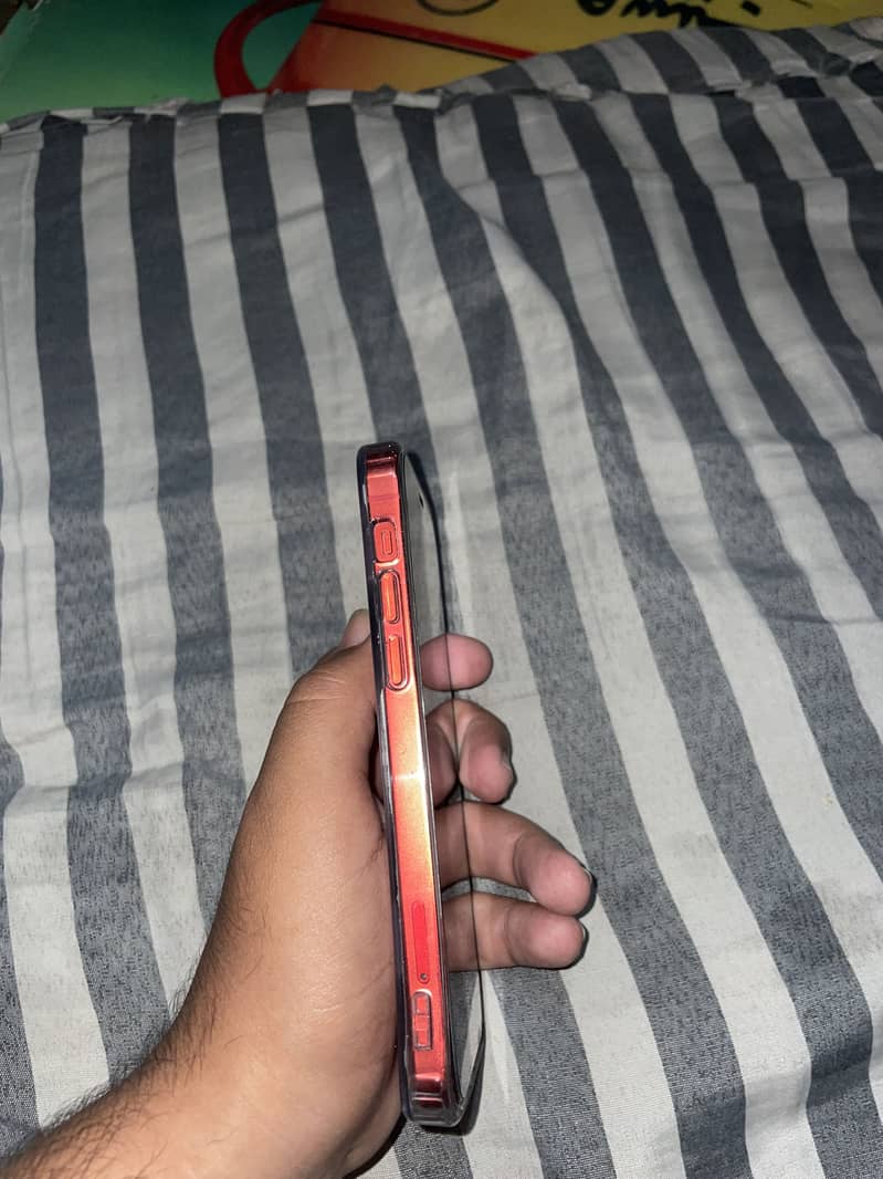 Apple iPhone 12 2
