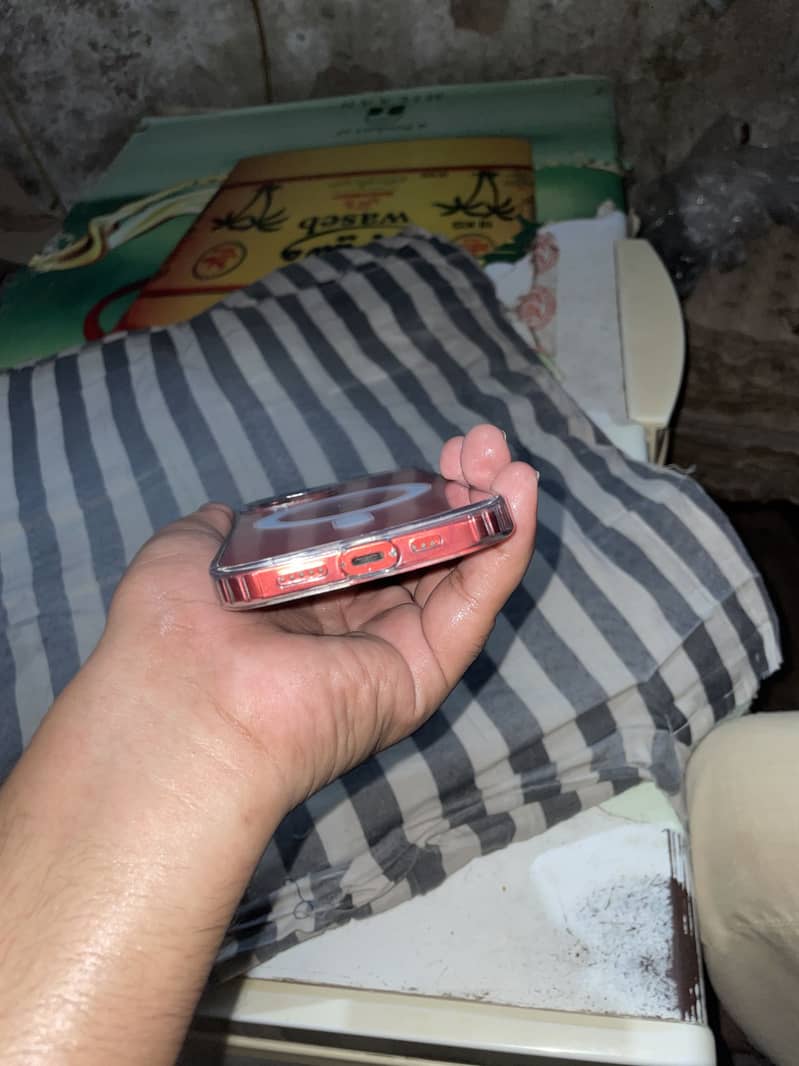 Apple iPhone 12 3