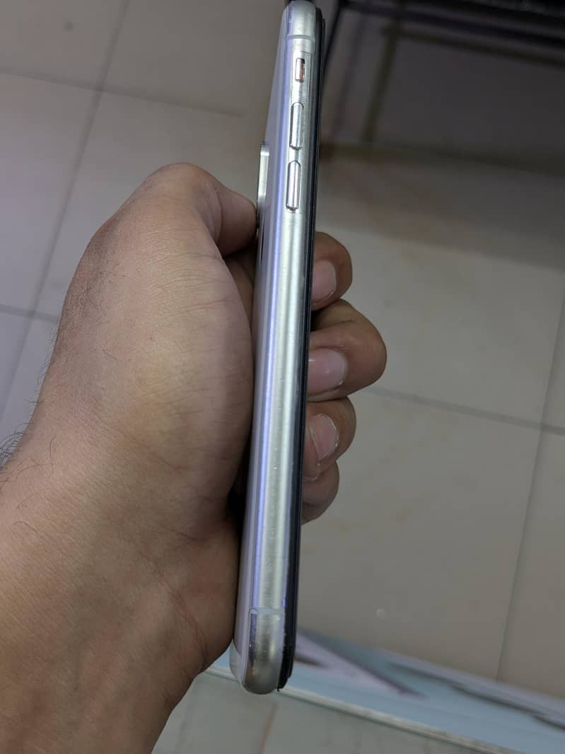 Apple iPhone X 1