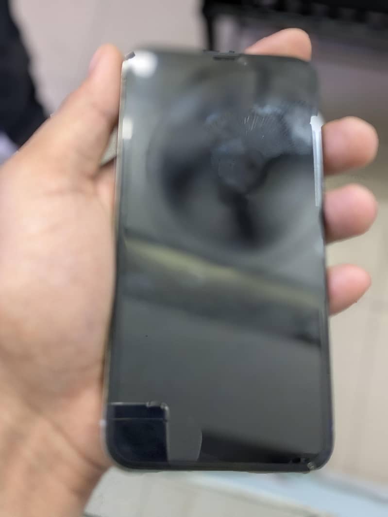 Apple iPhone X 3