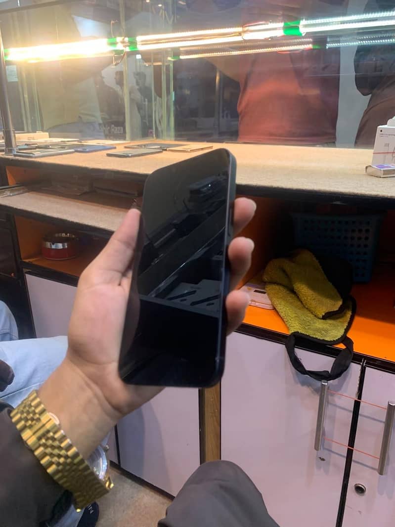 Apple iPhone 14 7
