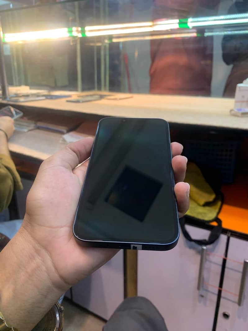 Apple iPhone 14 8