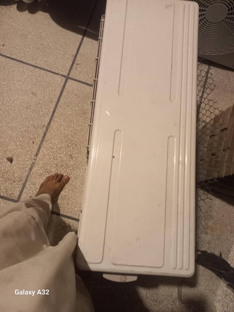 LG 2 ton split heat&cool 4