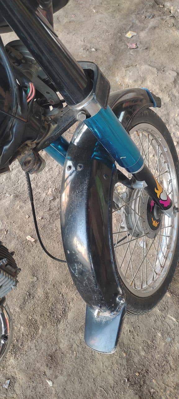 Honda CD70 5