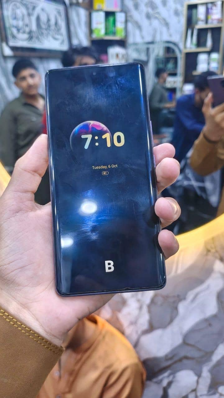 Vivo V40 3