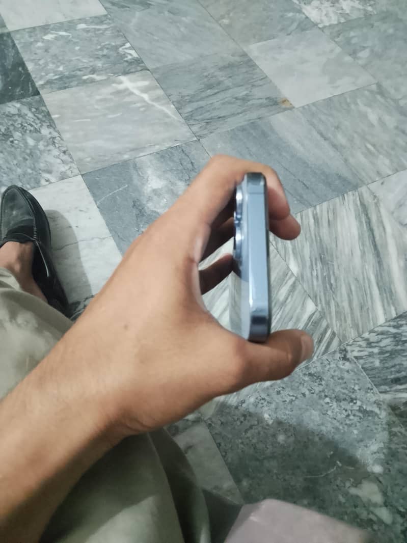 Apple iPhone 13 Pro Max 5