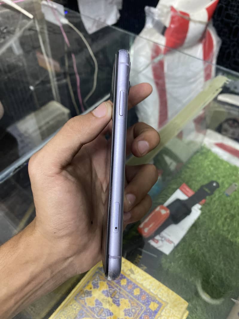 Apple iPhone 11 1