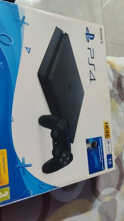 PS4 for sale 10/9 condition home used