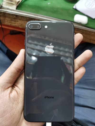 Apple iPhone 8 Plus