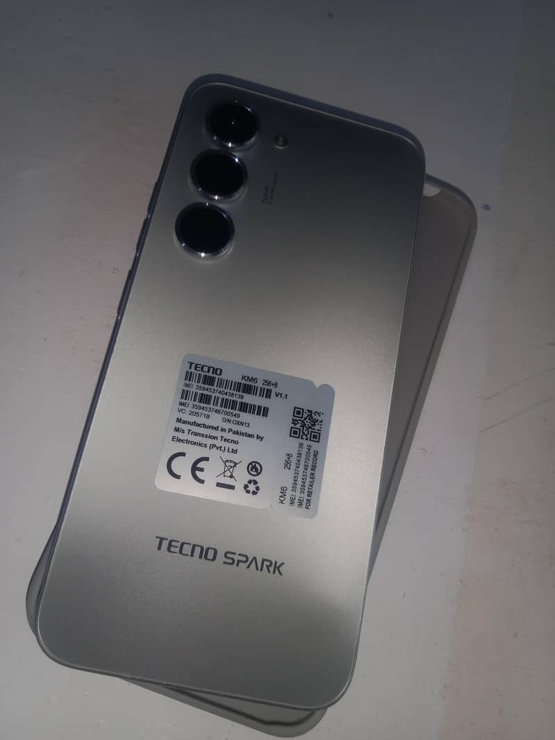 Tecno spark 40 pro 0