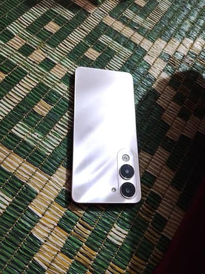 Vivo Y04