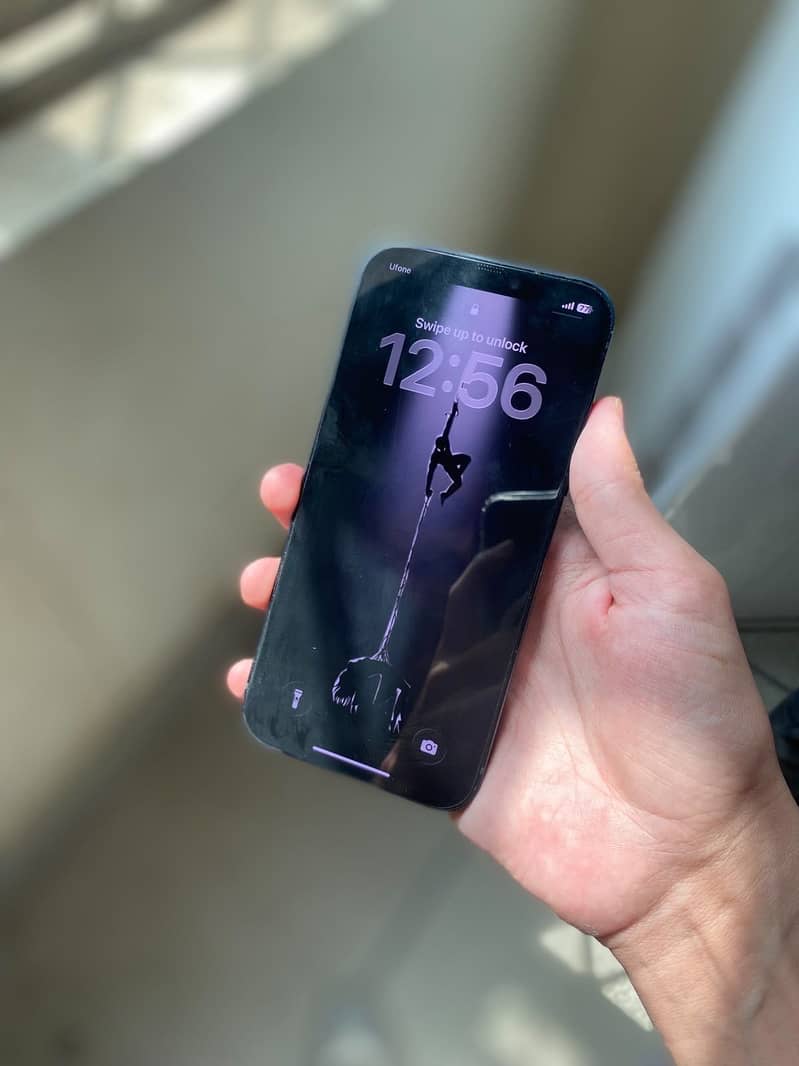 Apple iPhone 12 2