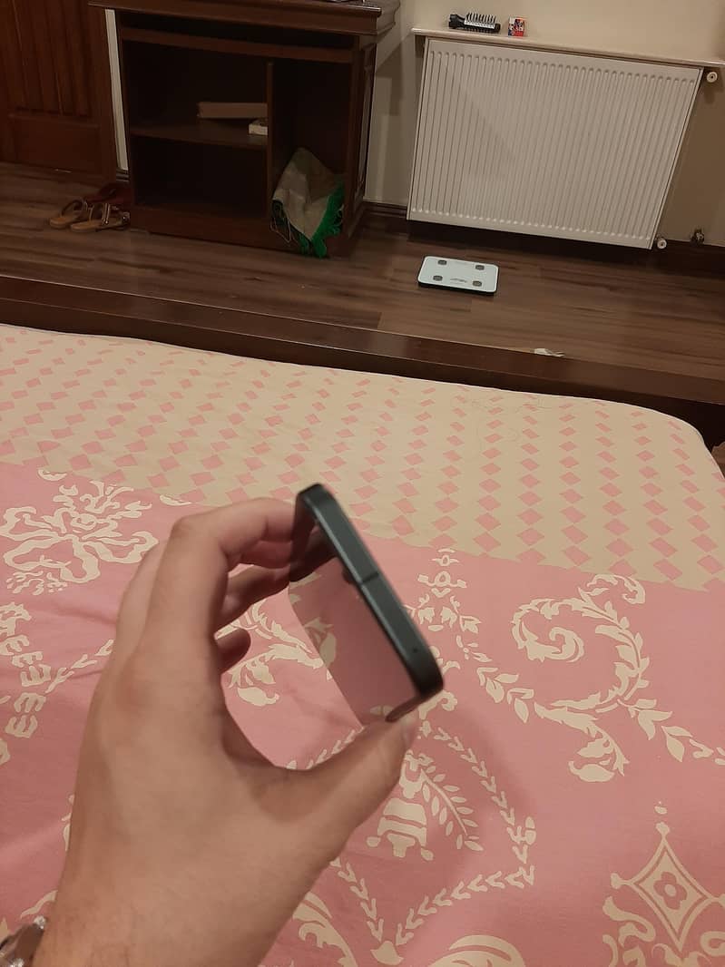Google Pixel 10 3