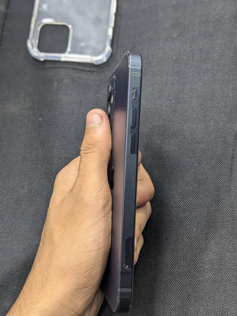Apple iPhone 12 2