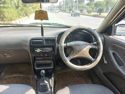 Nissan Sunny 1993