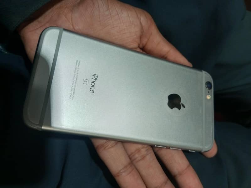 Apple iPhone 6S 1