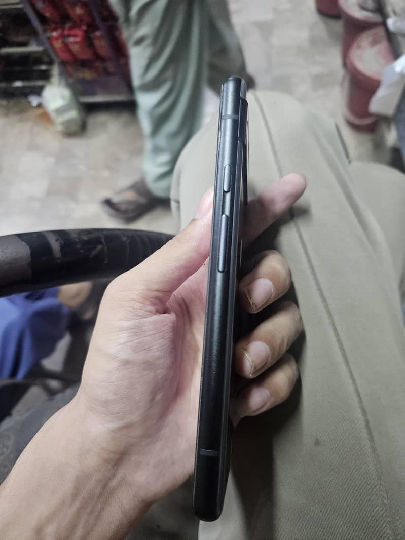 GOOGLE PIXEL 6A 4