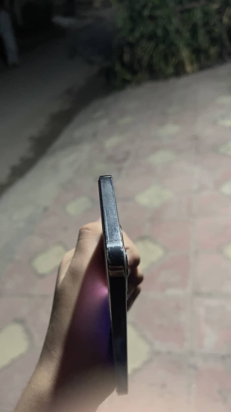 Apple iPhone 12 Pro 3