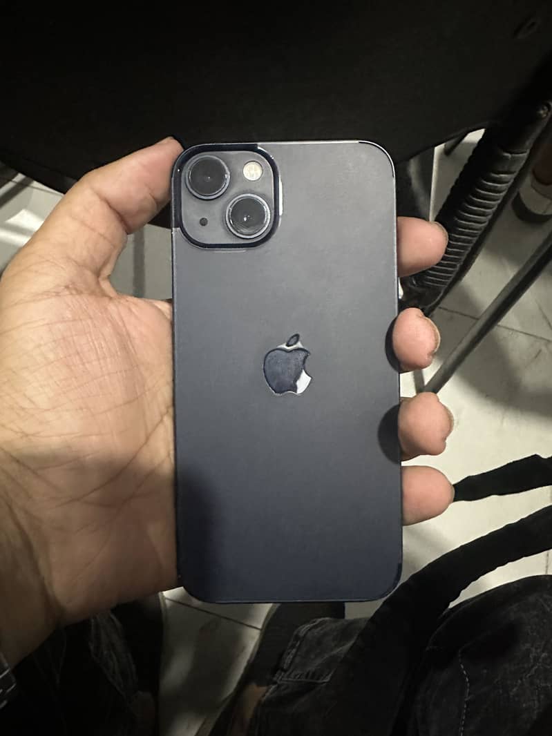 Apple iPhone 13 1