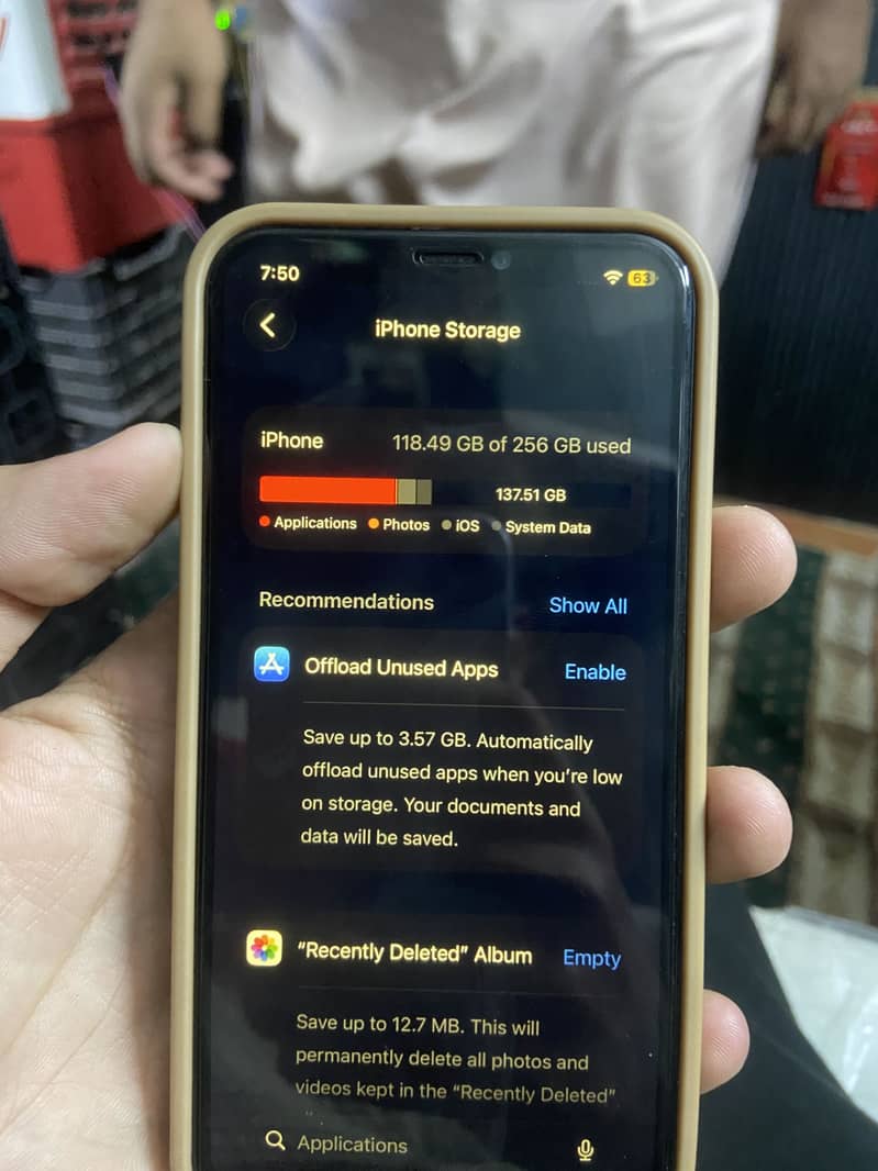 Apple iPhone 11 3