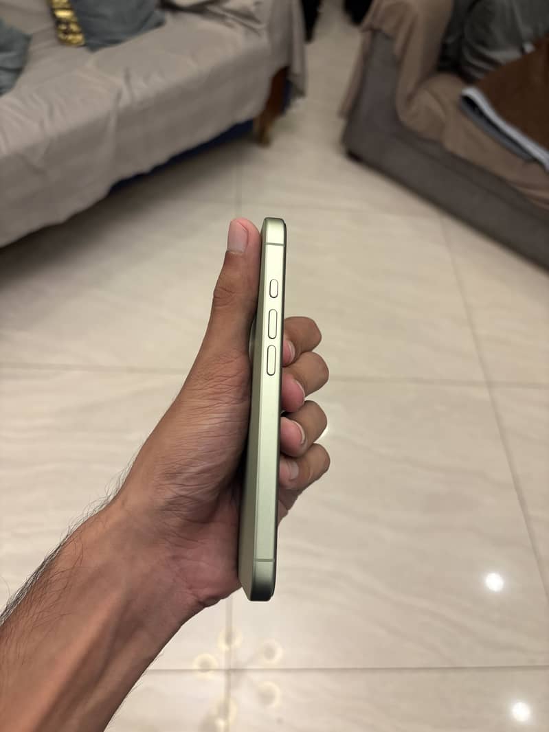 Apple iPhone 17 2